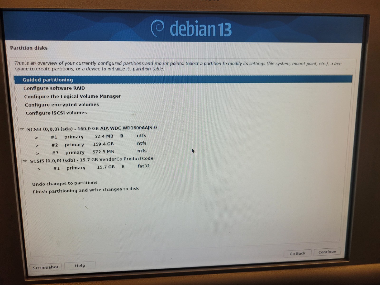Debian 13 Linux „Trixie” x64 Installer on 16G USB Stick Rock Solid Linux Distro!