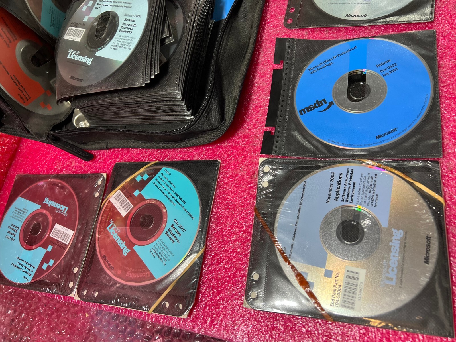 LOT Disks Server License Microsoft / APPLICATIONS 2004 2007 MIX AS-IS