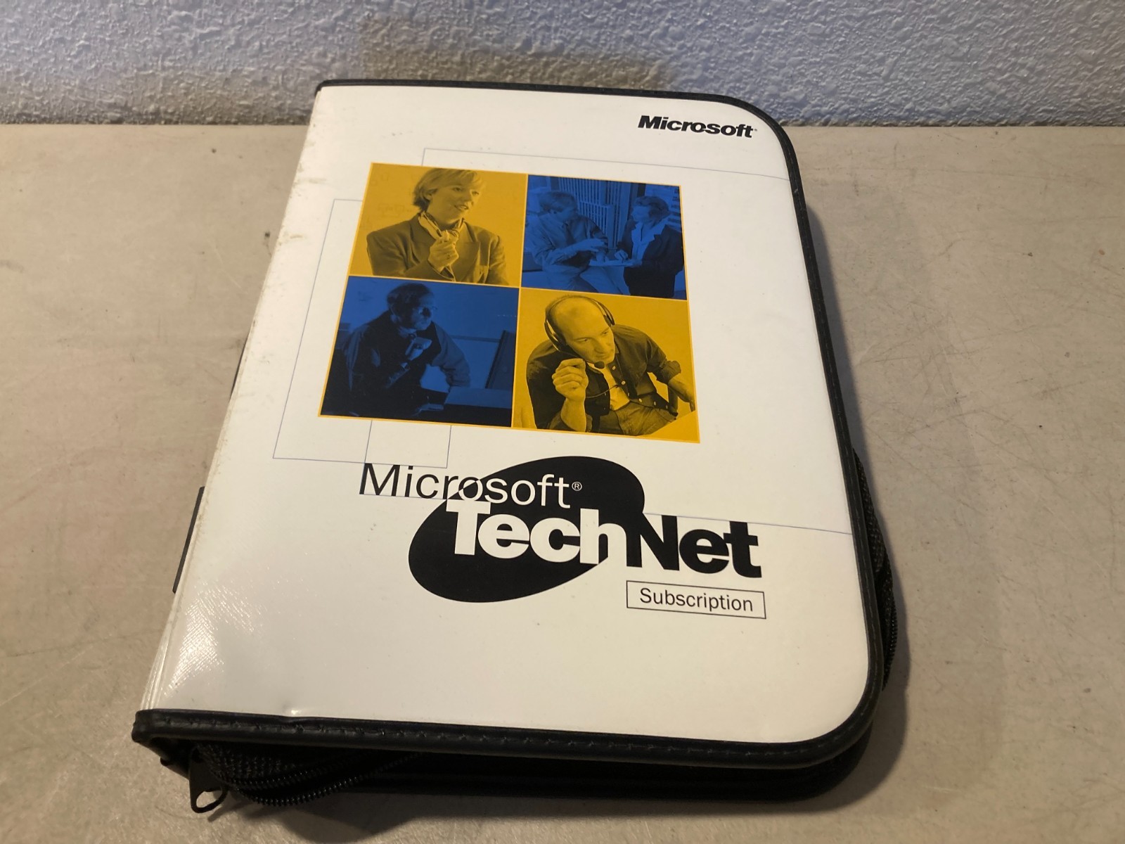 Microsoft Technet Plus CD Subscription Binder Discs – 2000-2001