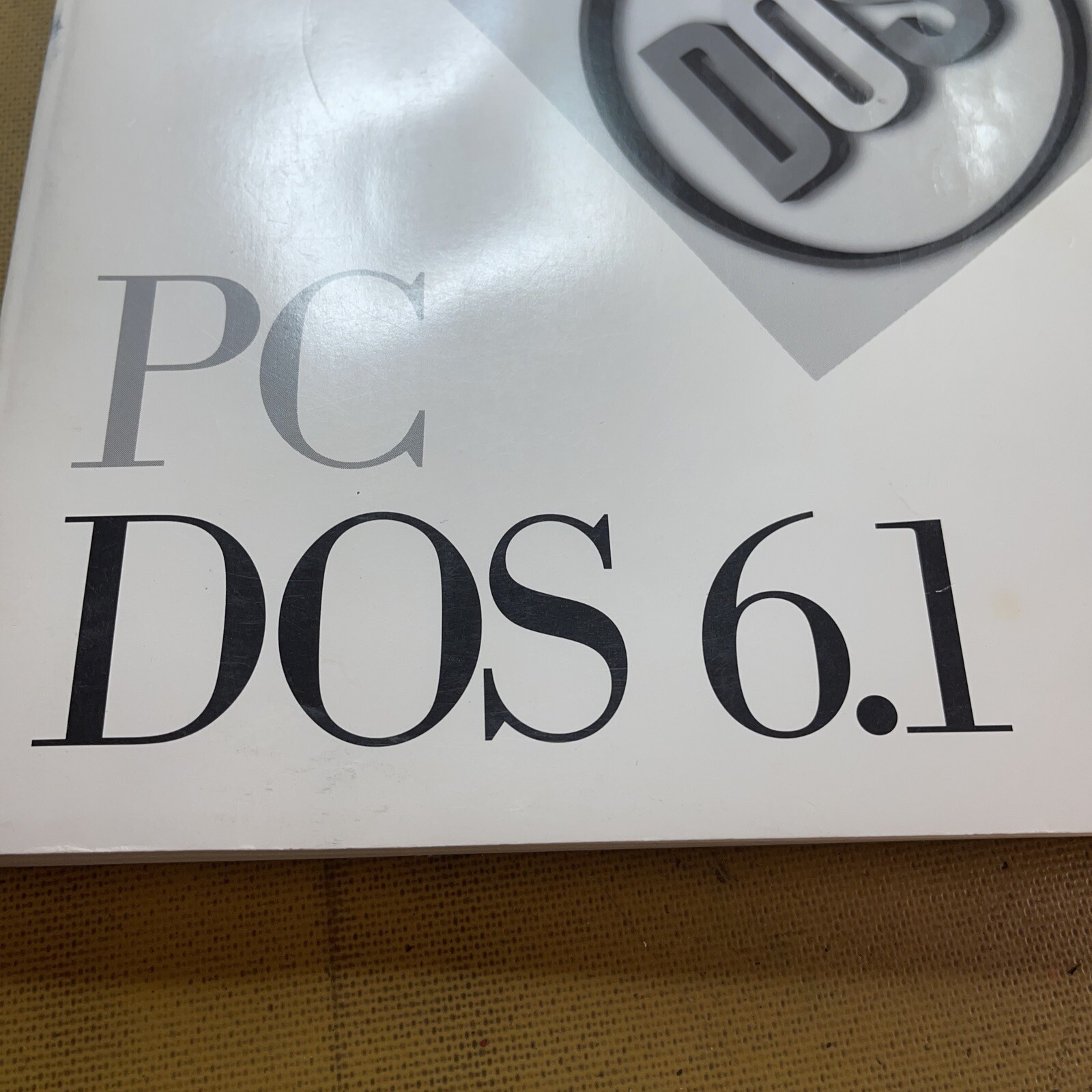 vintage IBM PC DOS 6.1 users guide manual