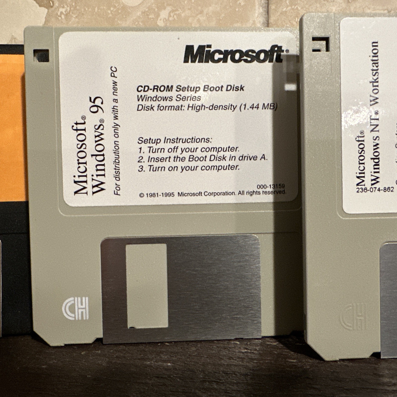 Windows 95 / 98 Universal Boot/Book, Windows 95 Setup, Windows NT Workstation