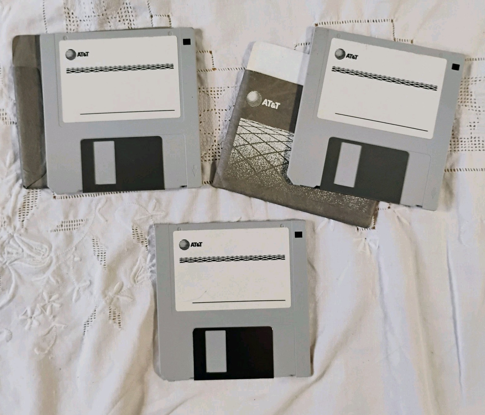 AT&T Microsoft Vintage 3.5″ Inch Floppy Disks Lot VTG Blanks