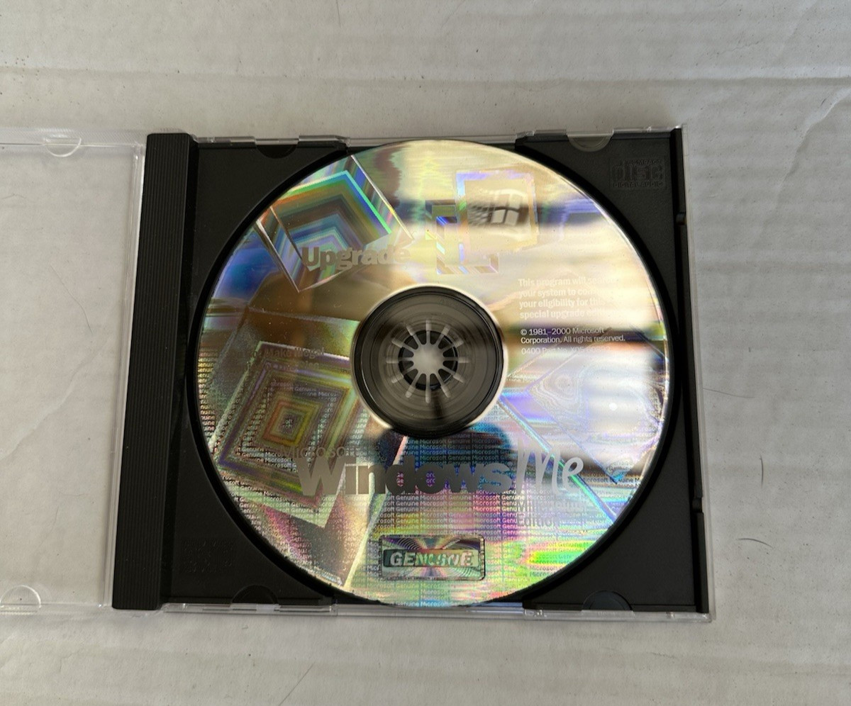 Microsoft Windows ME Millennium Edition UPGRADE Disc w/ Product Key M1