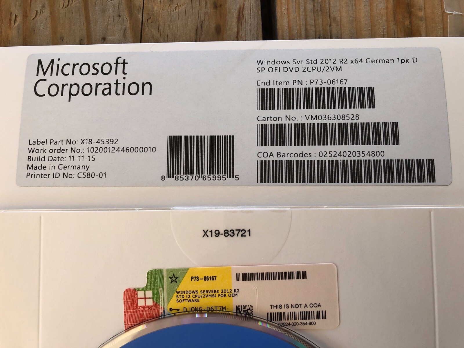Windows Server Standard 2012 R2, DVD DE with 5 User SB Full Version, VAT Invoice