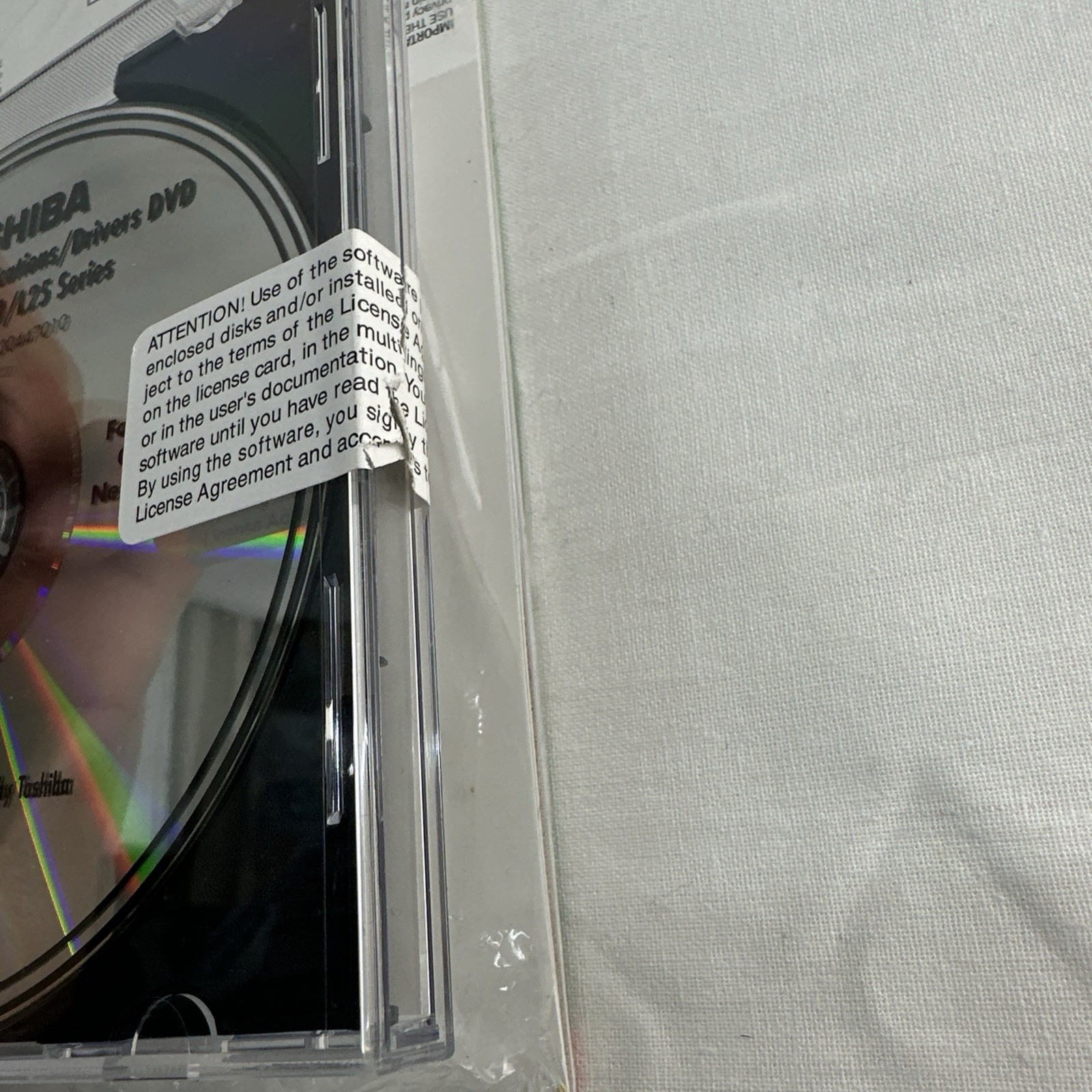 Toshiba Satellite L20/L25 Recovery and Applications DVD Package