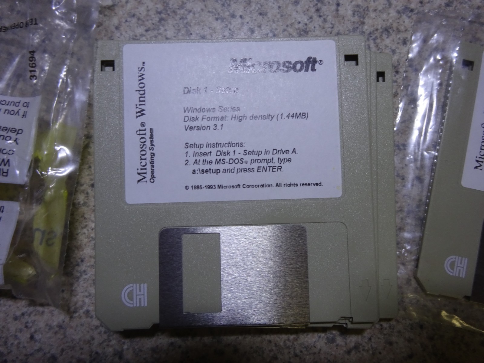 Microsoft Windows 3.1 3.5″ Floppy 6 disk set in Orignal Plastic