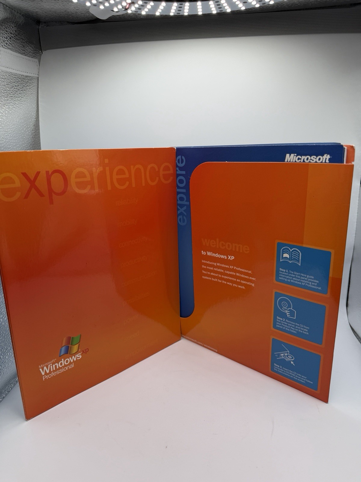 Microsoft Windows XP Professional Upgrade Version 2002 SP2 CIB w/ Product Key