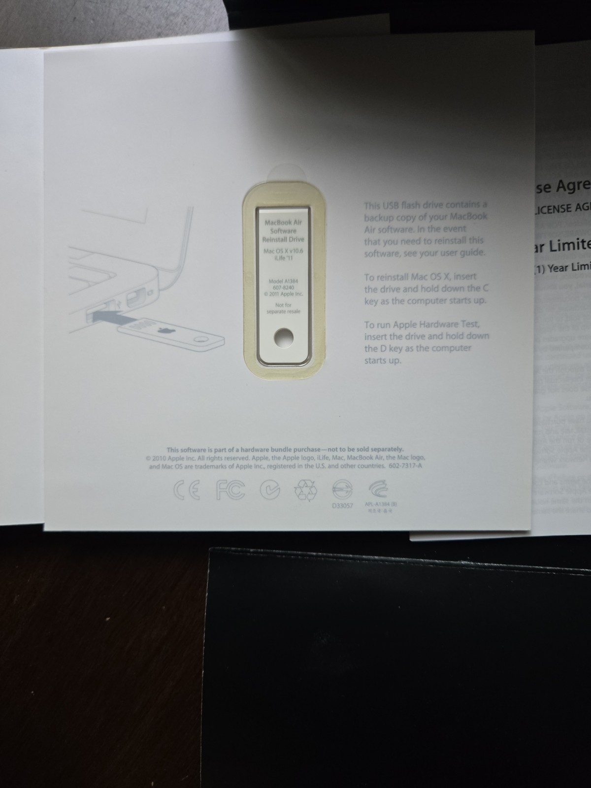 Apple MacBook Air Software Reinstall Drive Max OS X v 10.6 iLife 11 Model A1384