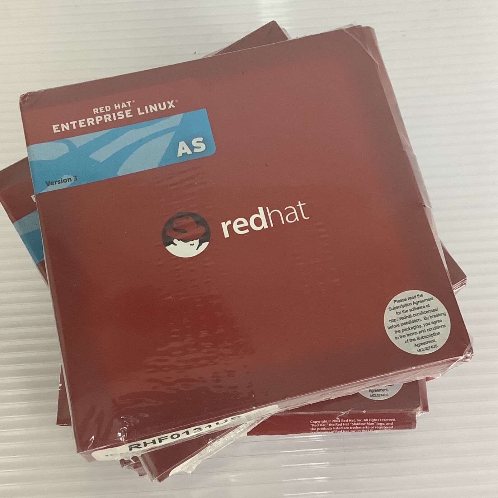Red Hat Enterprise AS Linux Distro V.3 2004 N1222-C0 (Lot Of 4)