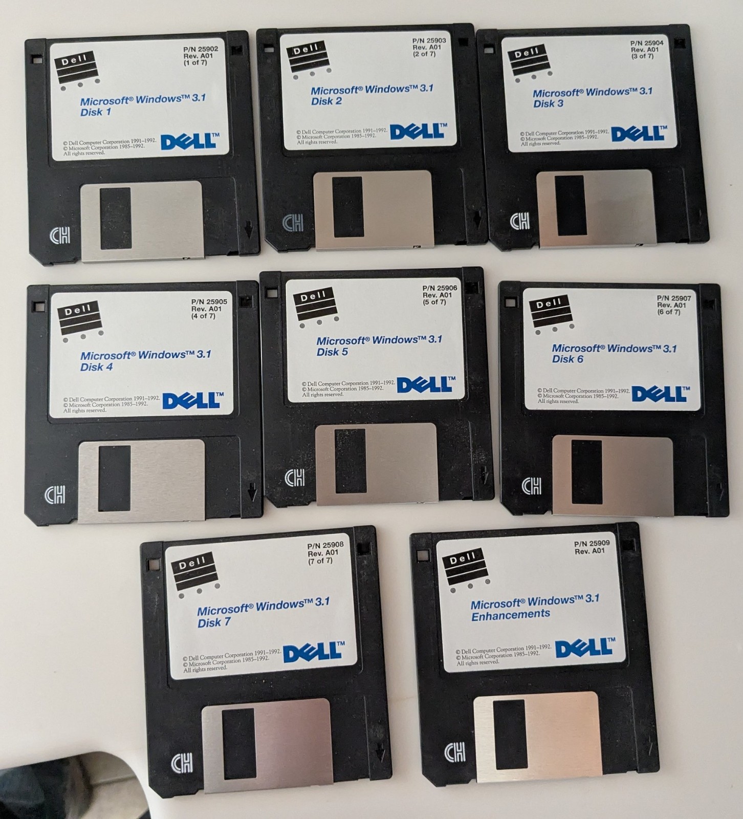 Early 1992 Dell Microsoft Windows 3.1 8 disc set 3.5″ Floppy Vintage Software