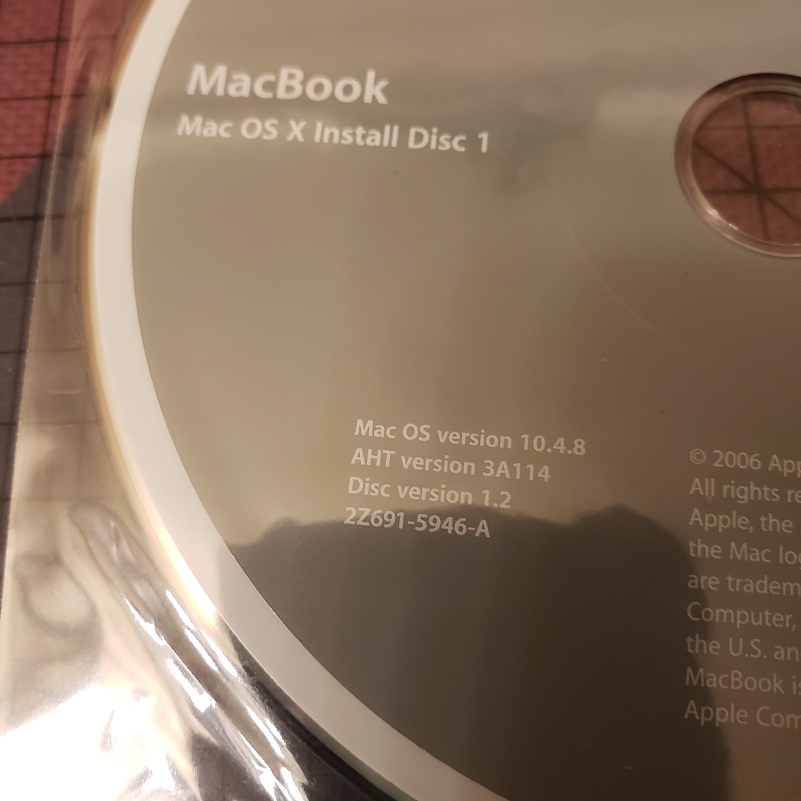 Mac OS X & Application Install Disc 1 & 2 OS 10.4.8 MacBook 2006 & iWork ’06