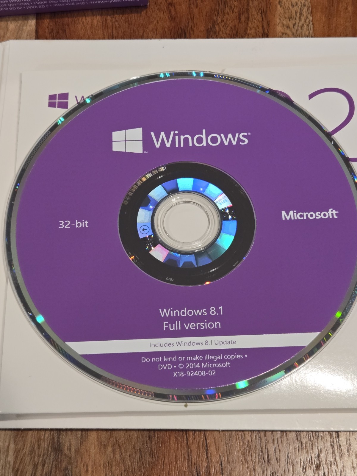 Microsoft Windows 8.1 Full Version 32/64-Bit English DVD No Key