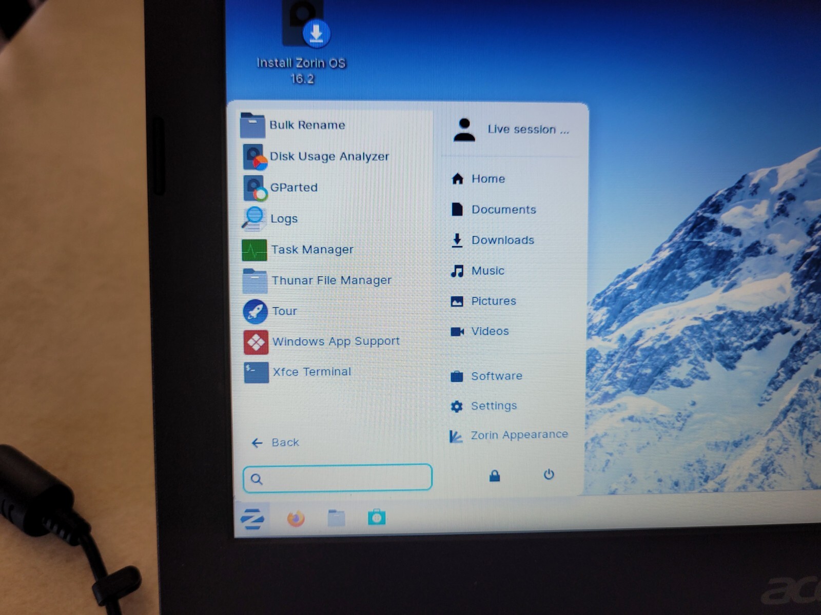Zorin OS 16.2 Lite 64x Bootable Linux on 32G USB Stick!