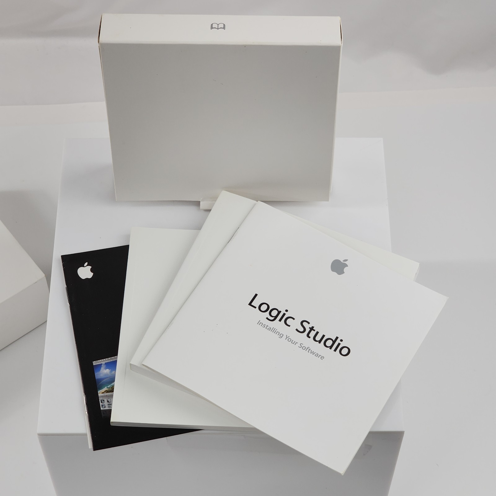 Apple Logic Studio 9 V2.1 Suite DVD 9 Disc Retail MB795Z/A Mac OS Academic