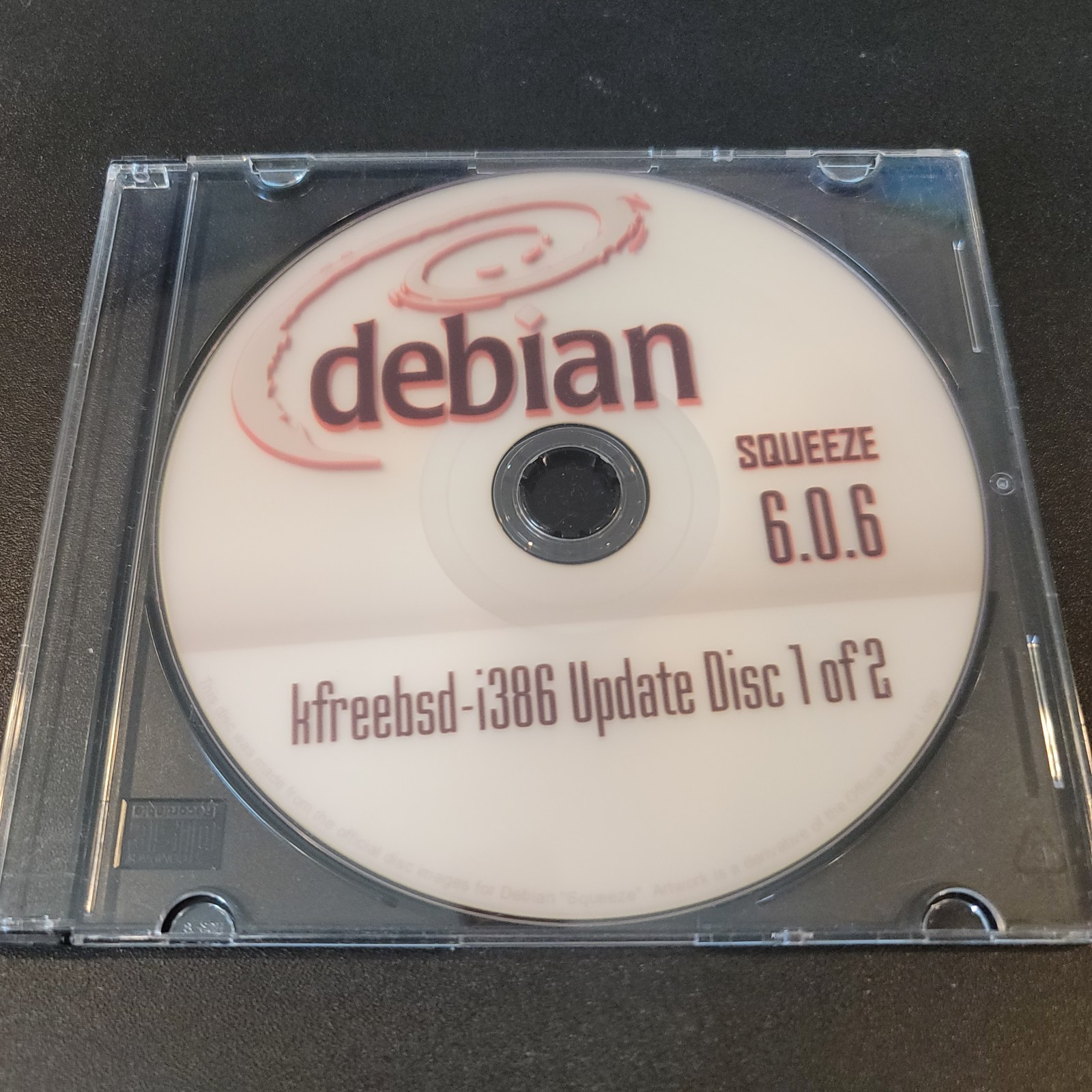 Debian Squeeze 6.0.6 kfreebsd-i386 Update 2 Discs Linux c2012