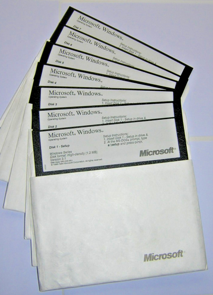 Microsoft Windows 3.1 Operating System on 5.25″ Floppy Diskette Set of 7 (1994)