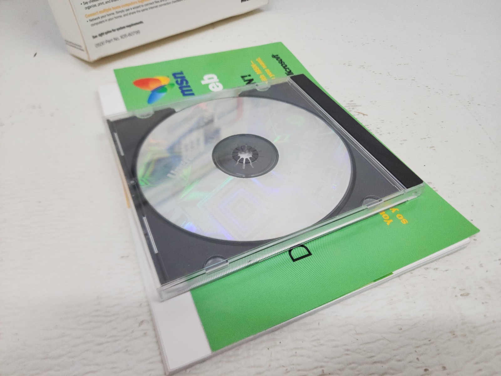 Microsoft Windows Millennium ME UPGRADE 2000 Rare Win CD in BOX with Product Key
