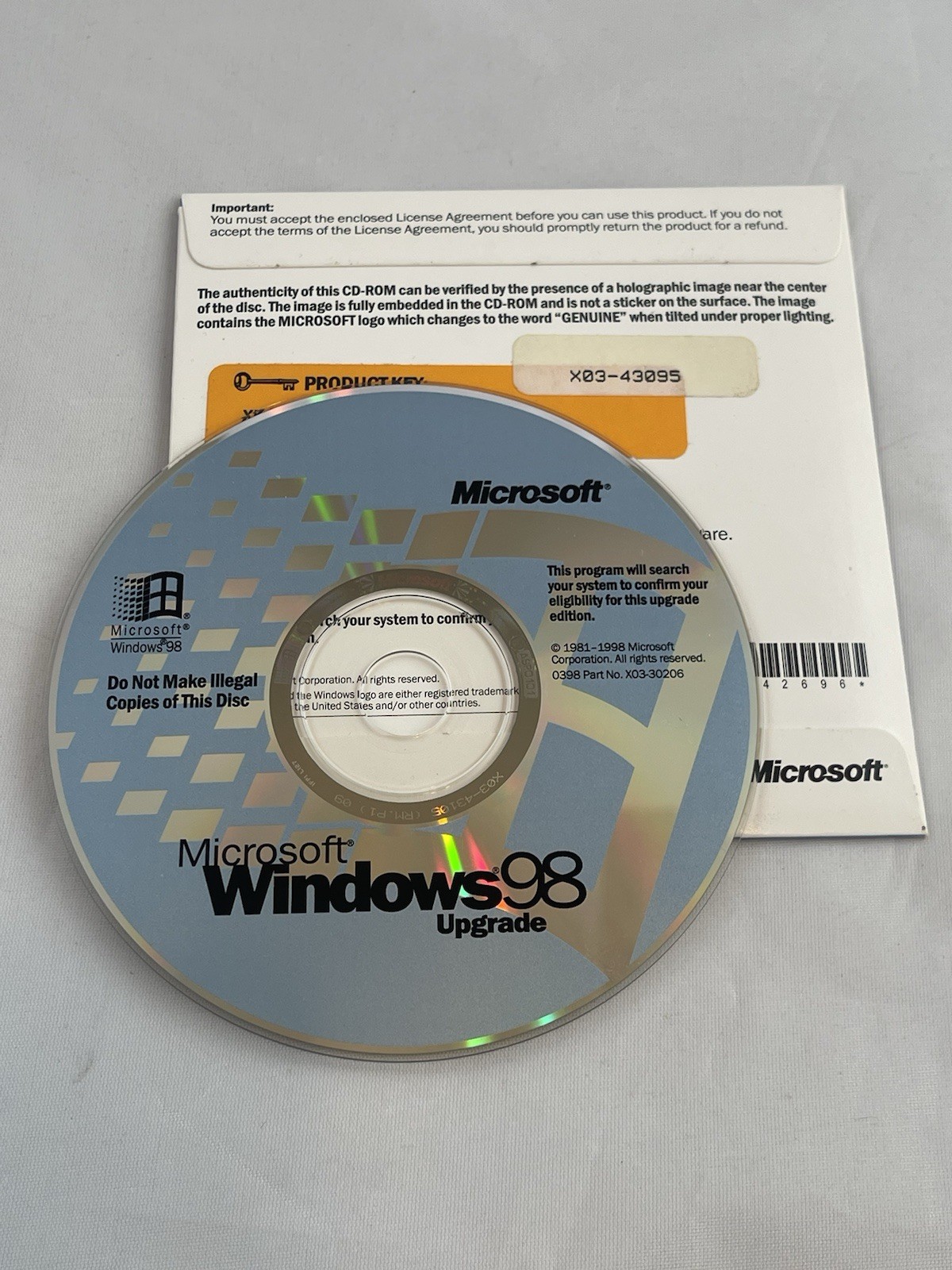 Microsoft Windows 98 Upgrade For Windows Users CD-ROM w/ Product Key