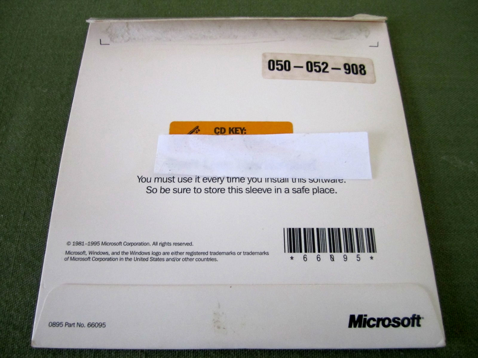 Vintage MICROSOFT WINDOWS 95 UPGRADE CD-ROM PC w/ Product Key