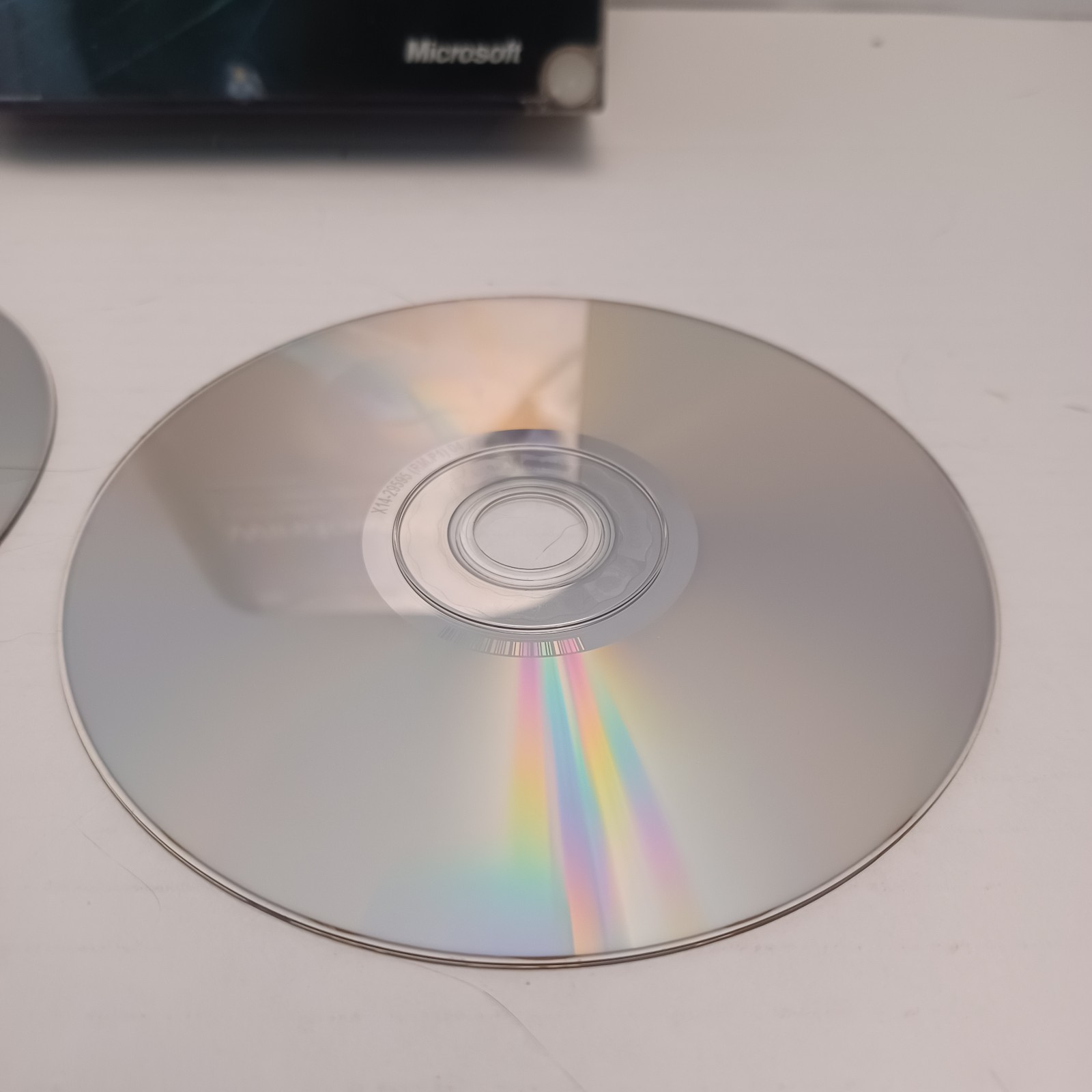 Microsoft Windows Vista Ultimate Includes Service Pack 1 – 32 bit & 64 bit DVD’s