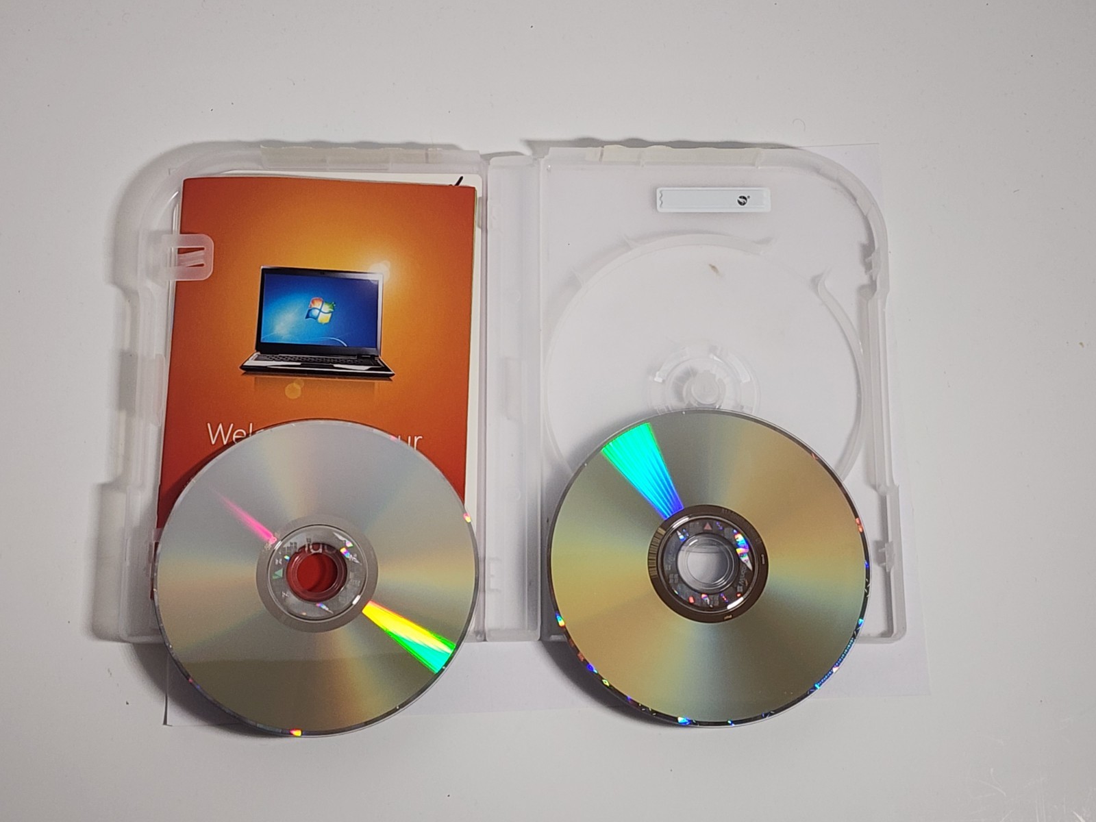 Microsoft Windows 7 Ultimate (Upgrade 32 & 64 Bit)