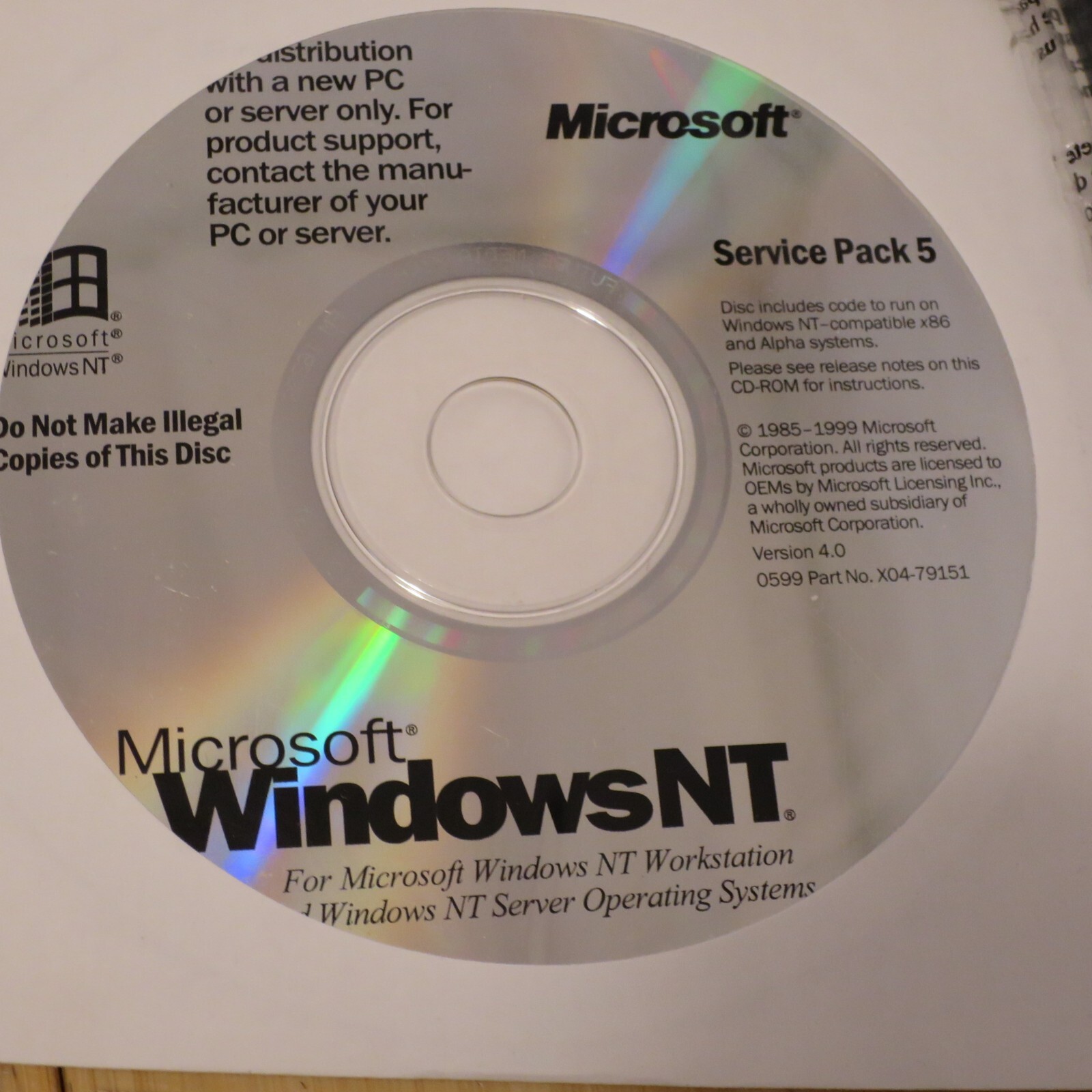 Microsoft Windows NT Workstation 4.0 SP5 CD-ROM, 3.5 Floppies, Manual & COA 04