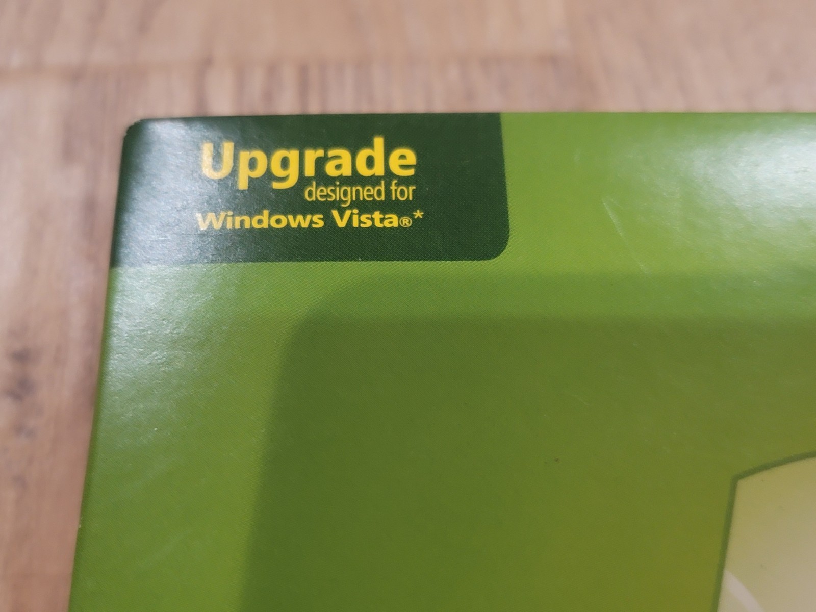 Microsoft Windows 7 Home Premium Upgrade Designed for Vista 32 & 64 Bit w/ Key