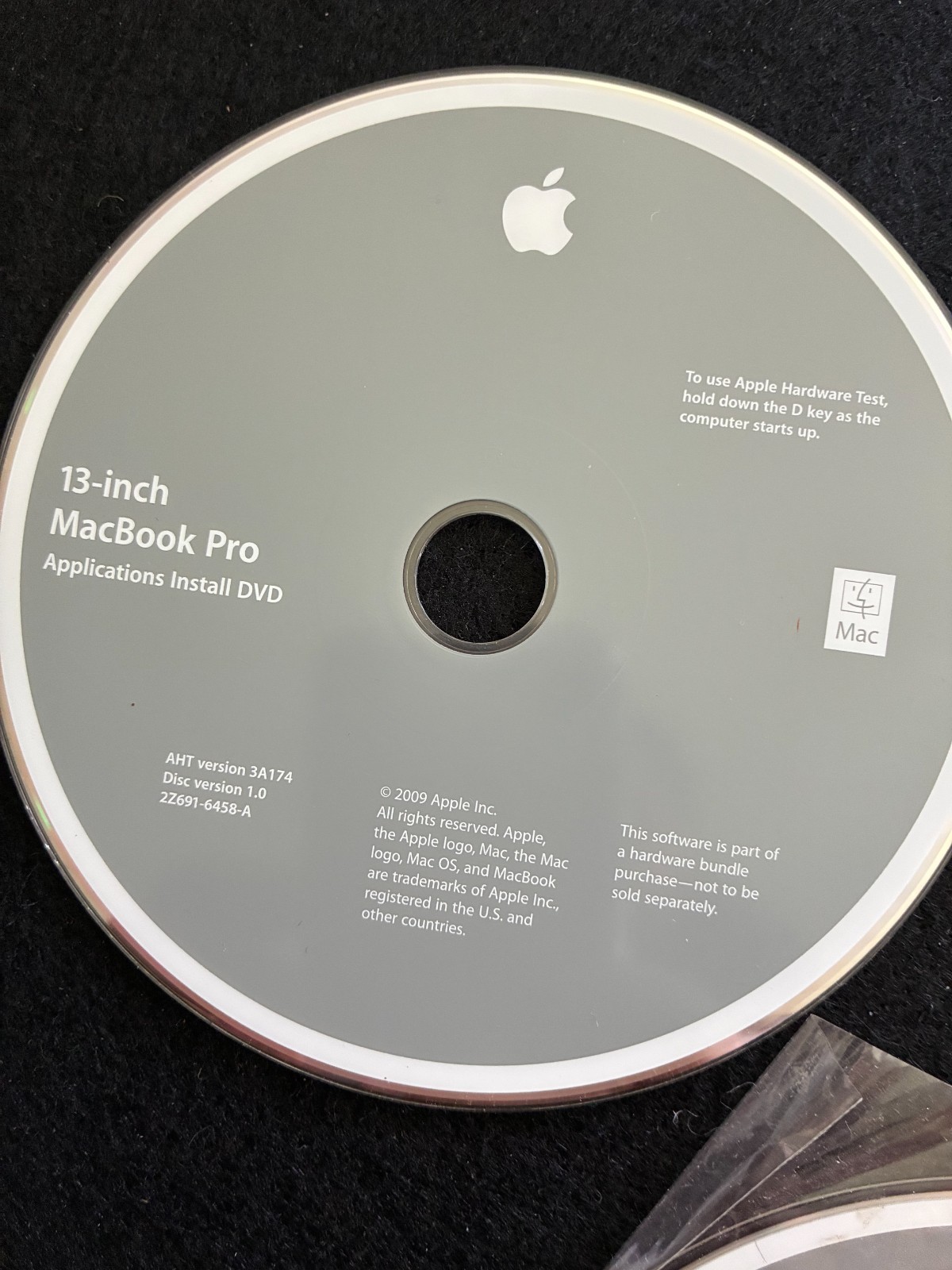 13-inch Apple Macbook Pro Install OS X 10.5.7 DVD & Applications DVD
