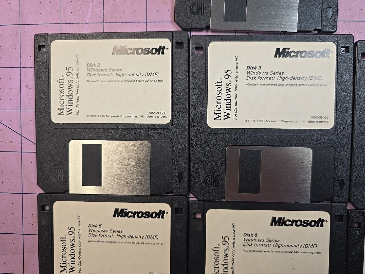 Microsoft Windows 95 3.5″ floppy disks incomplete set – Disk 1, 2, 3, 4, 5, 6, 9