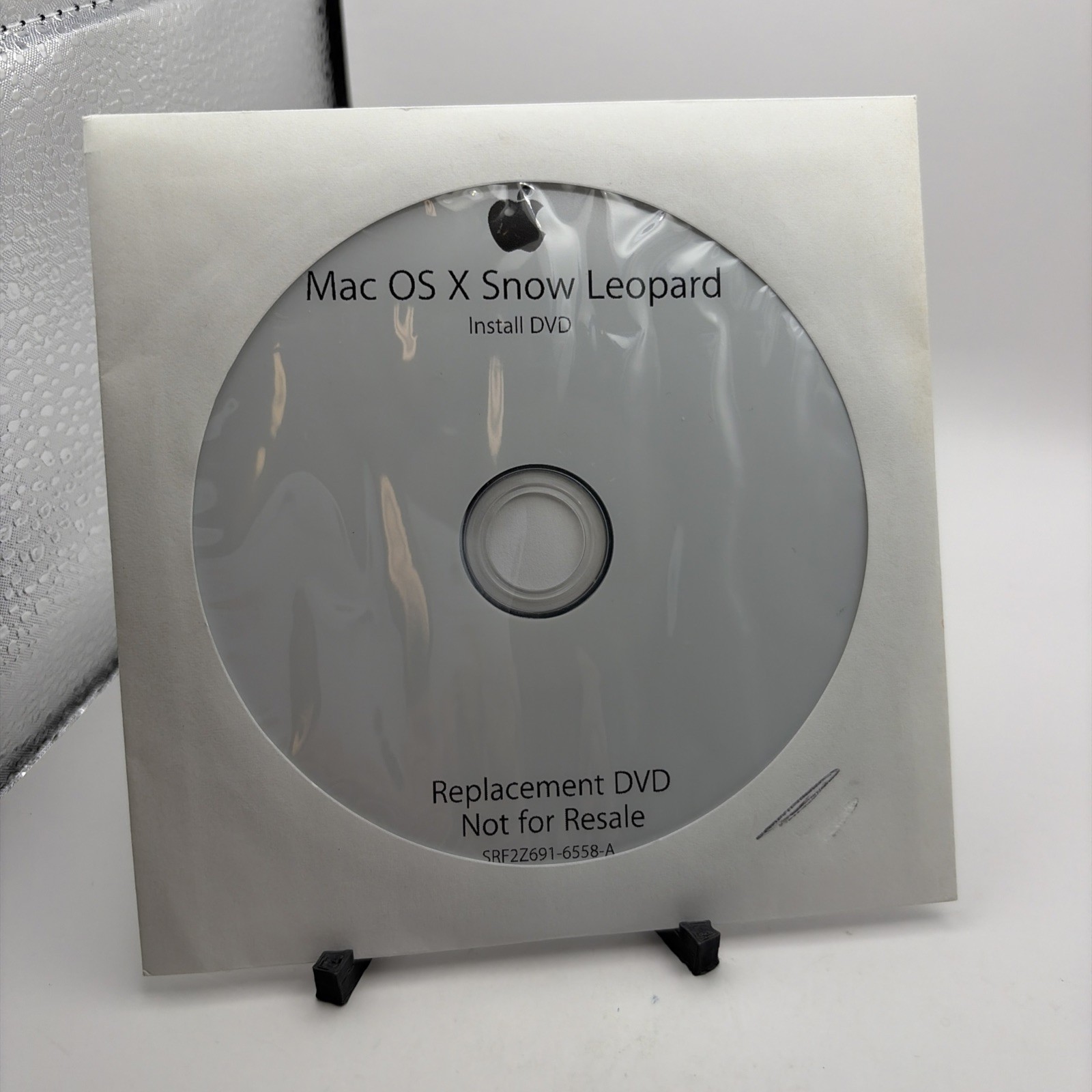 Mac OS X Snow Leopard Install DVD Replacement for MacBook Not For Resale 2009