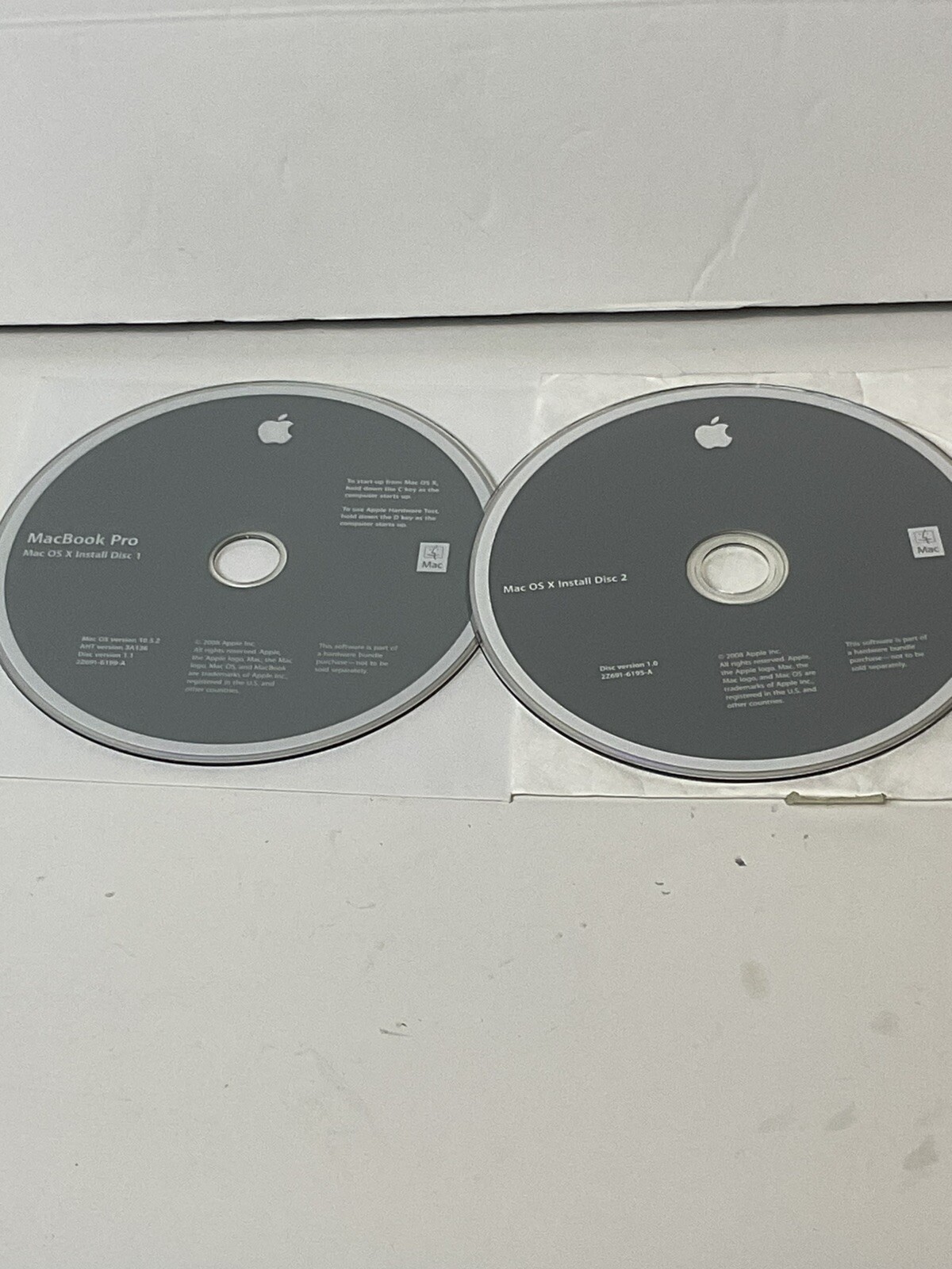 MacBook Pro OS X Install Disc 1 & 2 Version 10.5.2 2008 OEM