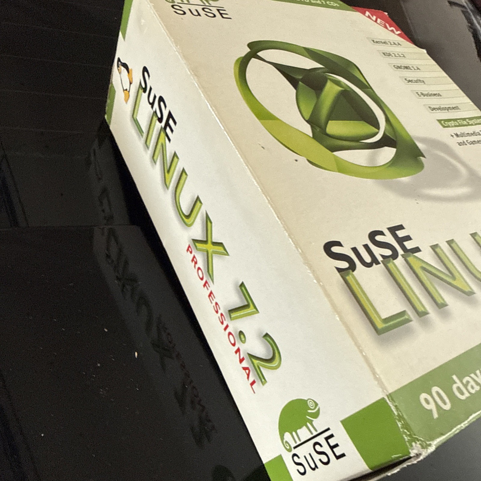 NEW FACTORY SEALED SuSE Linux 7.2 Professional 8 Disc CD Rom – Big Box / 8 Disc