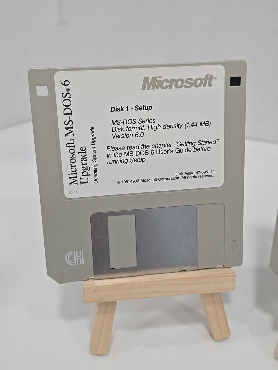 Vintage Microsoft MS-DOS 6.0 Upgrade Operating System 3.5″ Discs + 5.25″ Floppys