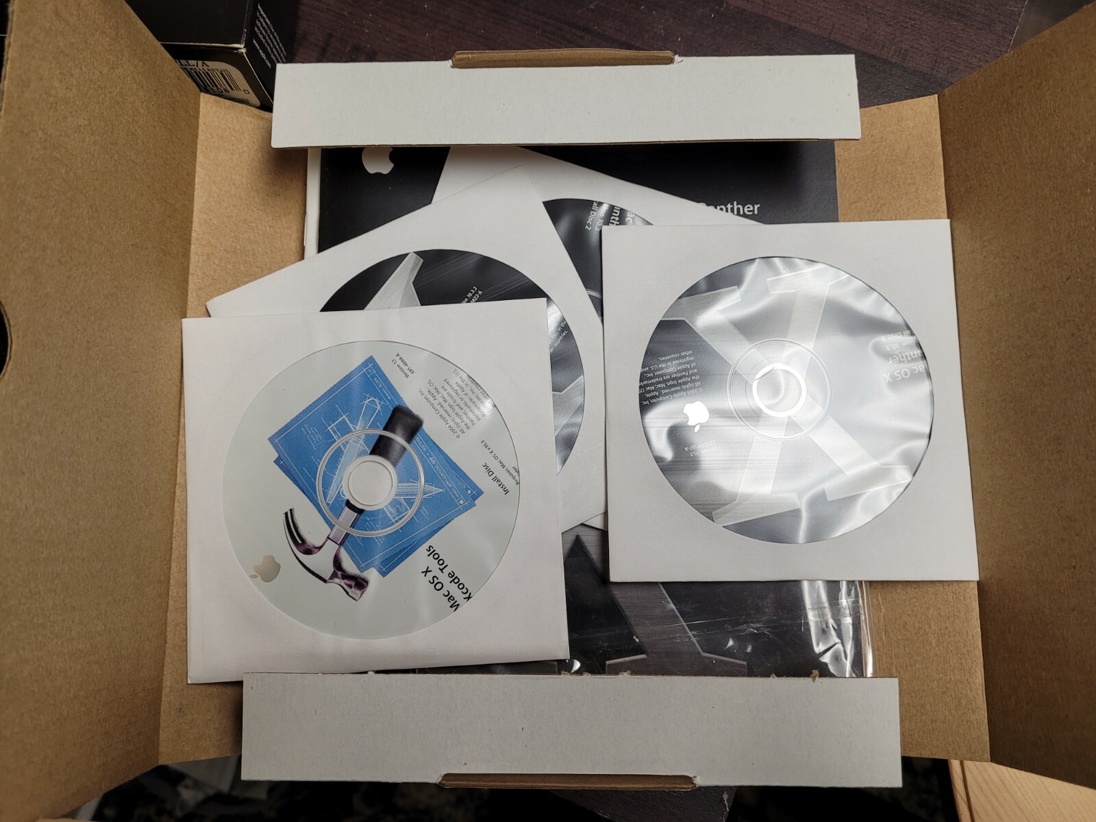 Mac OS X Panther v10.3.2 – Complete Box