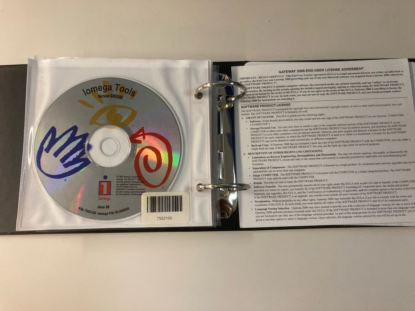 Lot: Vintage 12-disk binder of Gateway Applications, Drivers, Documentation, etc