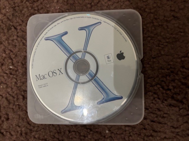 Vintage 2001 Apple Mac OS X Version 10.0.3 1Z691-3064-A