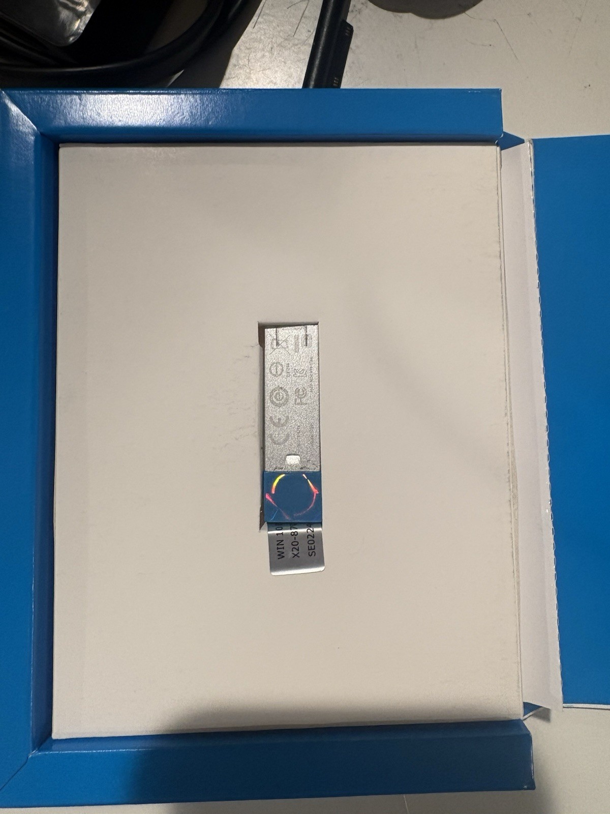 Microsoft Windows 10 32/64-bit Flash Drive – HAV-00059