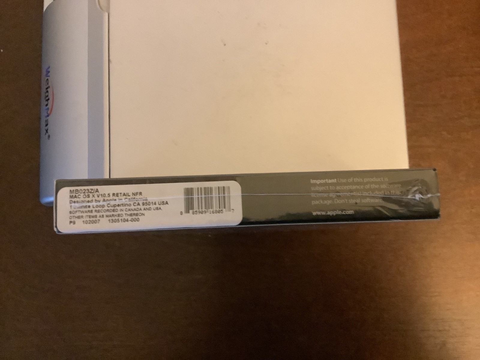 Brand New Apple Mac OS X Leopard 10.5 MB023Z/A Sealed
