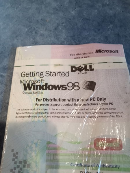 Microsoft Windows 98 Second Edition w/Floppy Boot Disk + BOOK, NO CD