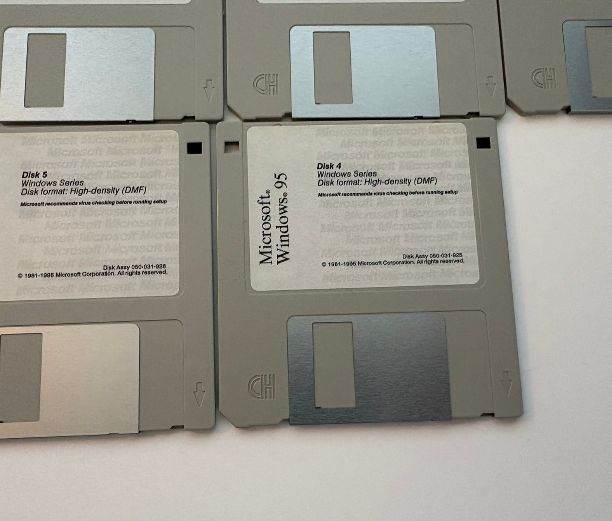 Microsoft Windows 95 Upgrade for Windows and DOS 3.5” Floppy Disks – Read Desc