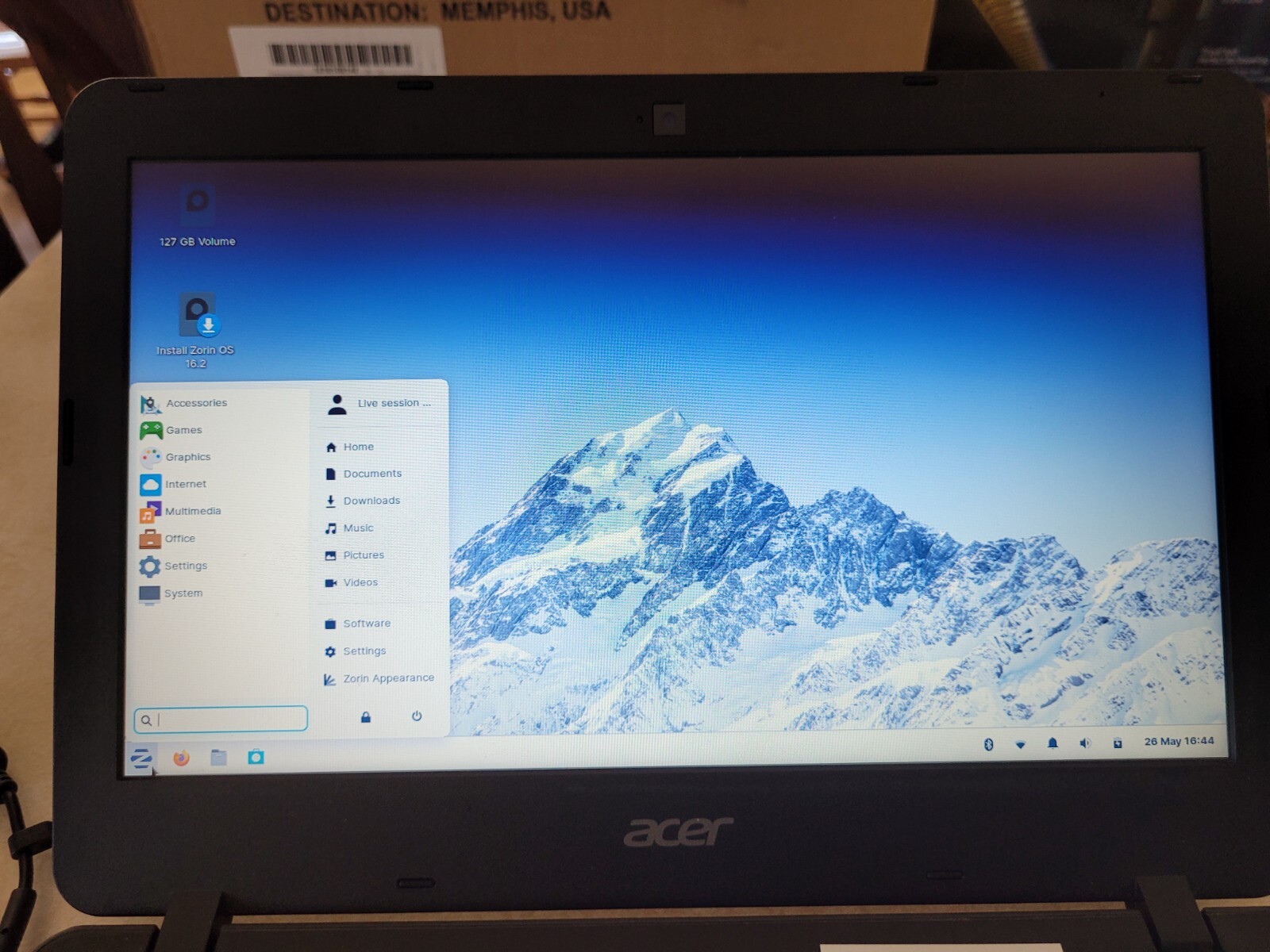 Zorin OS 16.2 Lite 64x Bootable Linux on 32G USB Stick!
