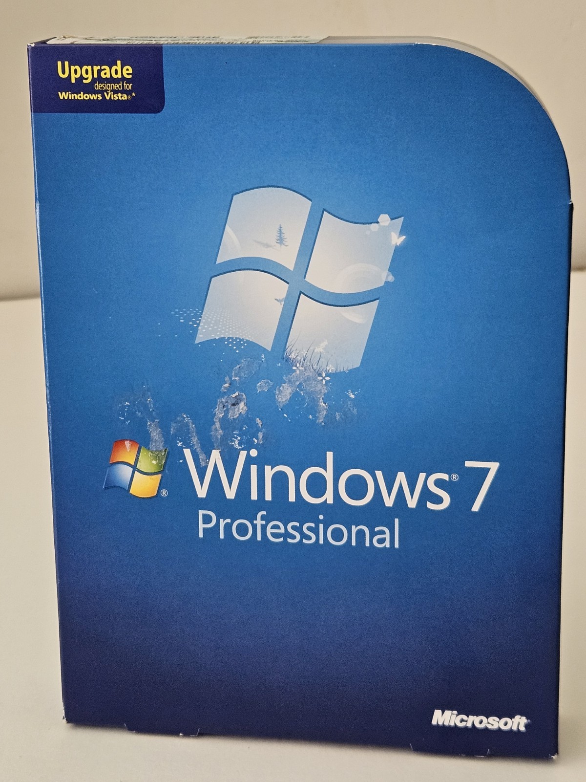 Microsoft Windows 7 Professional UPGRADE 32/64 Bit w/ Product Key Serial Code