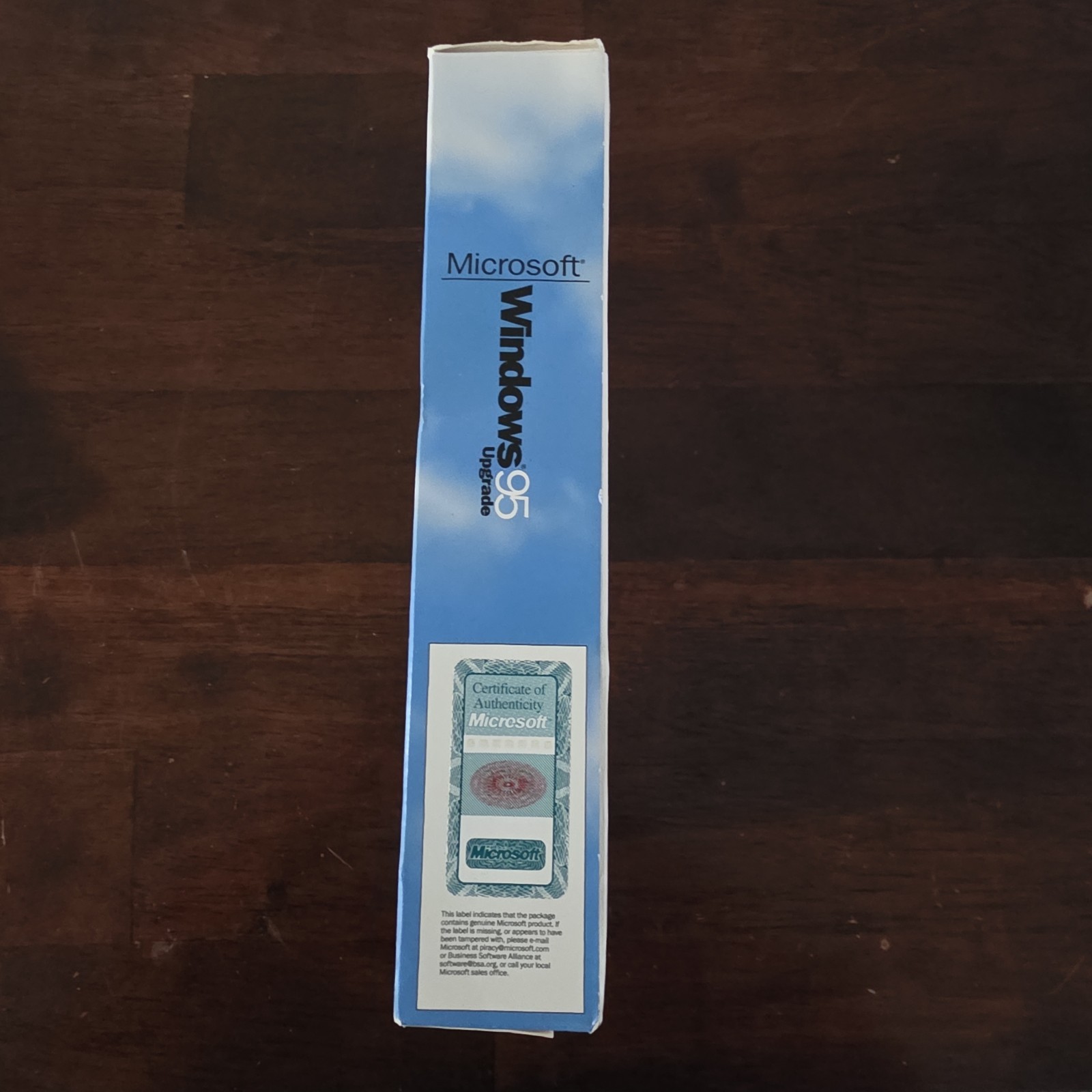 Microsoft Windows 95 Upgrade CD-ROM w/IE 4.0, Keys, Reg. Card In Box