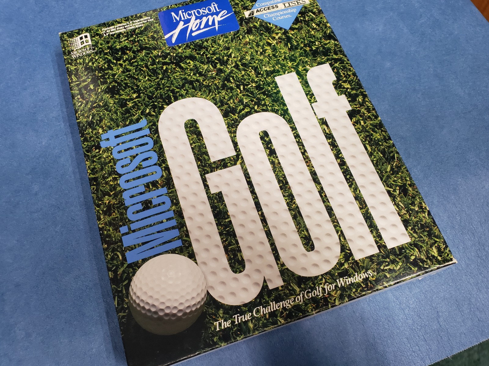 Microsoft Golf 3.5″ Floppy Disks for Windows with box and papers