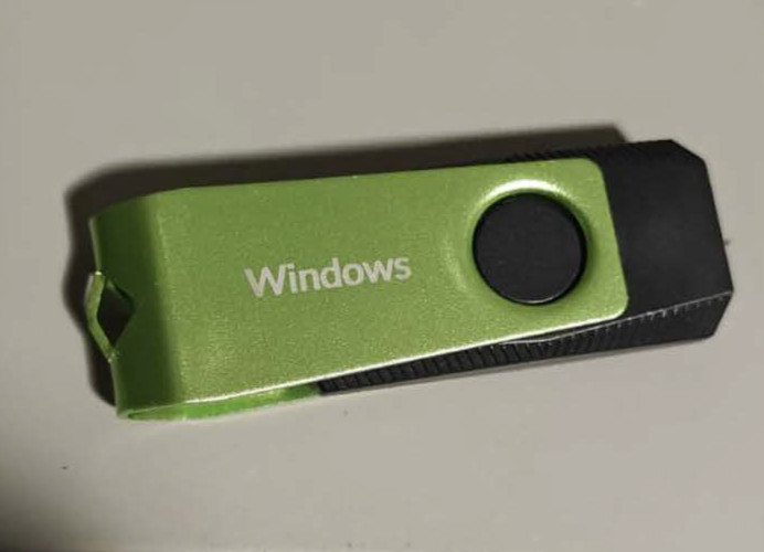 Windows 11 Internet of Things (IoT) Enterprise LTSC 2024 968TW1124HL0X0 in USB