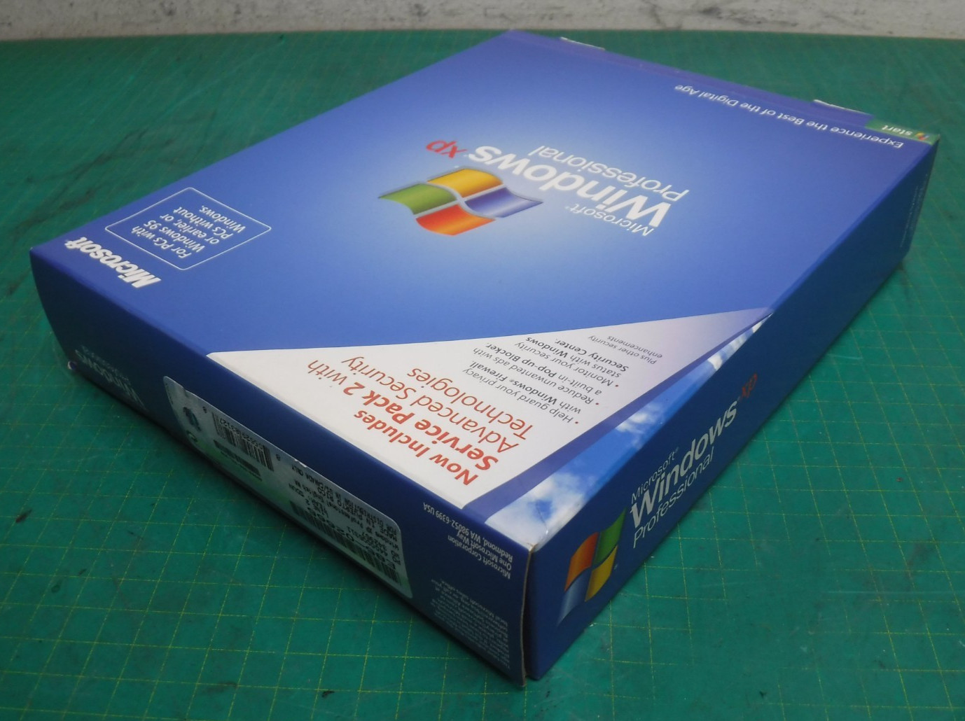 Microsoft Windows XP Professional Full Version with SP2