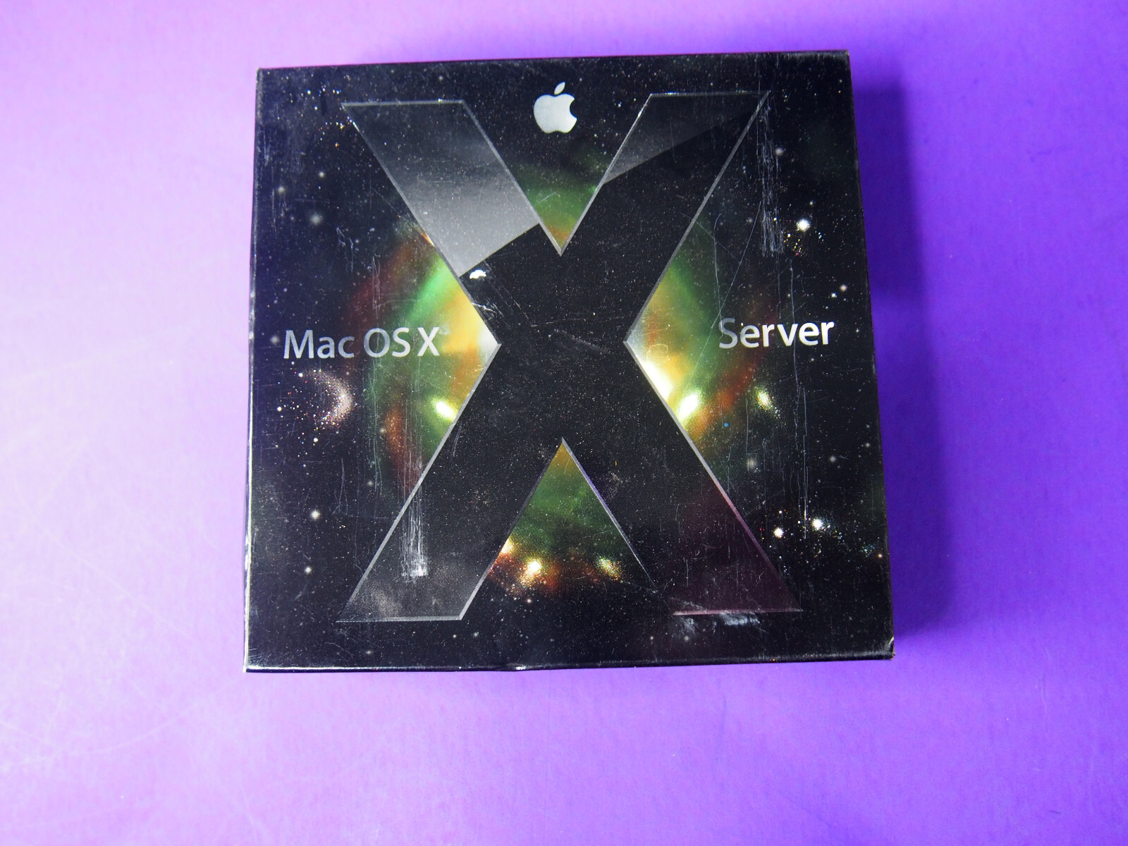 Boxed Apple Mac OS X Version 10.5 Leopard Server 10-Client License (MB005Z/A)