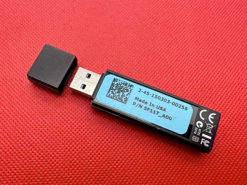 Dell Windows 10 PA5080L-MM8U Recovery Flash Drive Media Mentor 8GB 5F11T 05F11T