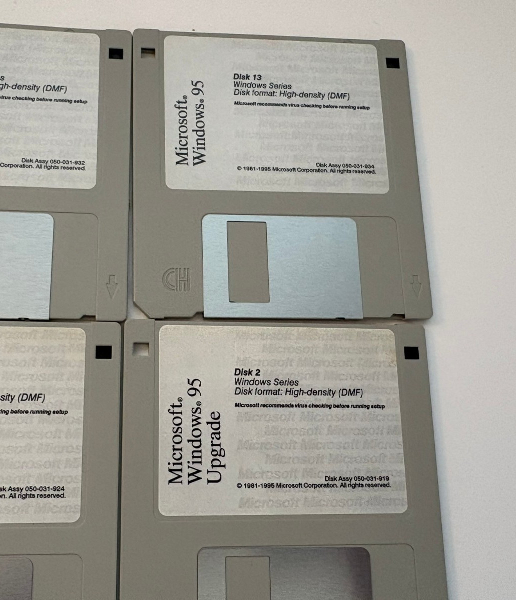 Microsoft Windows 95 Upgrade for Windows and DOS 3.5” Floppy Disks – Read Desc