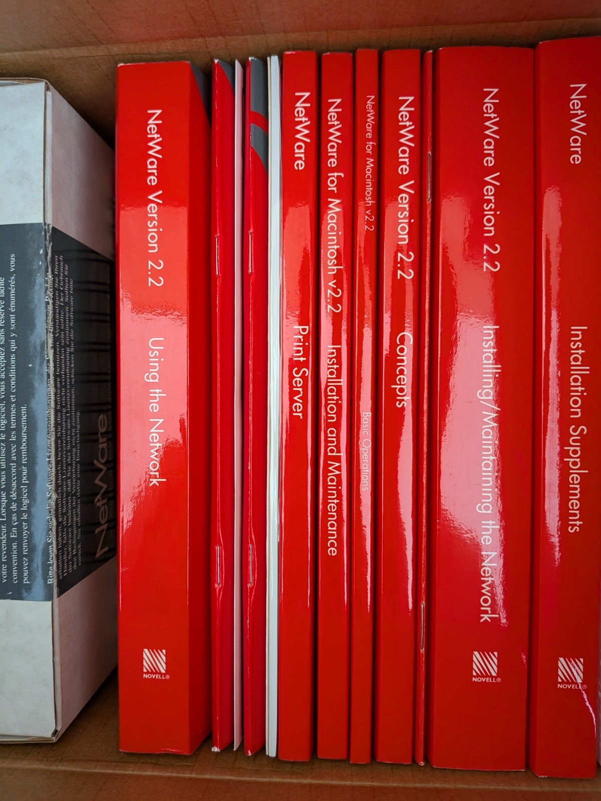 Netware Kit v2.2 by Novell Operating System Floppy & Books Vtg
